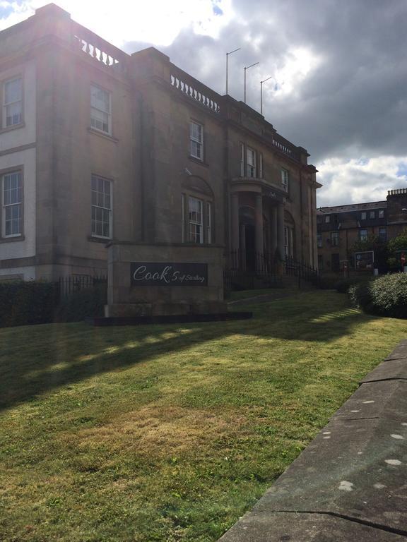 Cook'S Of Stirling Hotel Exterior photo